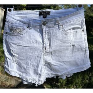 CATO WOMENS SIZE 12 (32") WHITE SHORTS DISTRESSED STUDDED EMBROIDERED